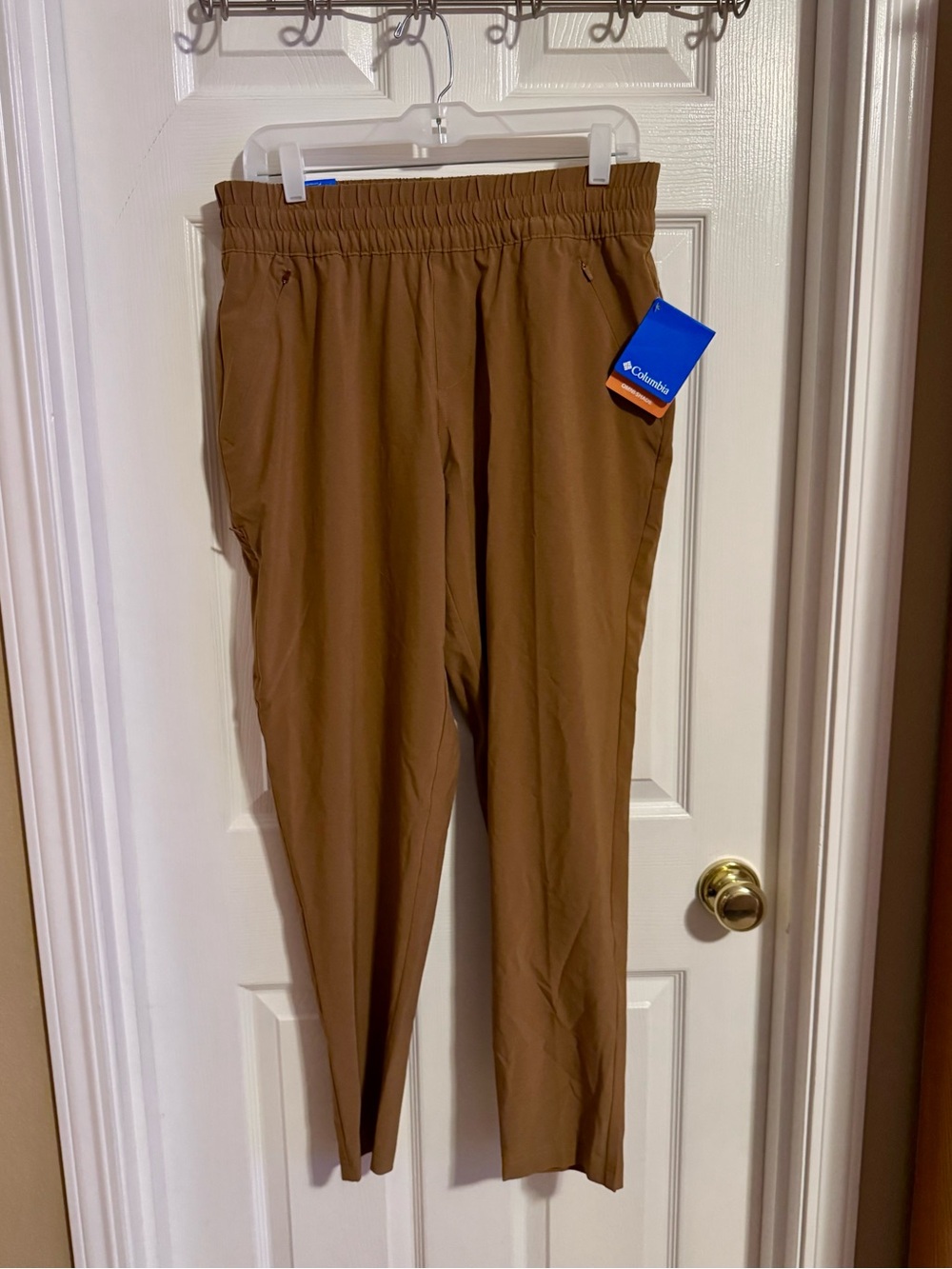 Columbia Brown Tapered Leg Travel / Hiking Pants